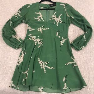 RÉALISATION GREEN DRESS